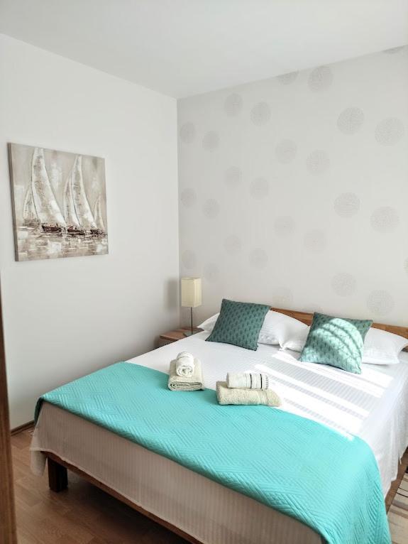 Apartmani Mila A1 & A2 & 3 Трогир Экстерьер фото